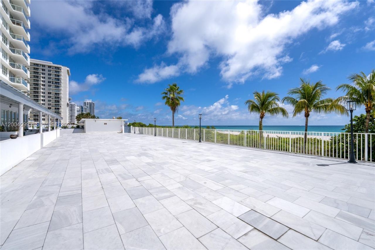 5601 Collins Ave, Unit 919, Miami Beach, FL 33140 Photo