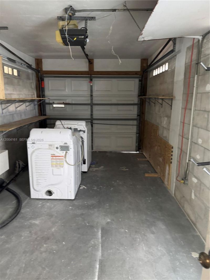 8721 NW 11th St , Pembroke Pines, FL 33024 Photo