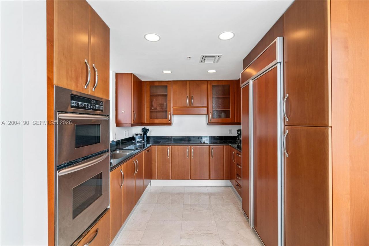 19400 Turnberry Way , Unit 1731, Aventura, FL 33180 Photo