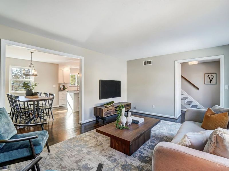 1837 Vanderbilt Drive, Loveland, OH 45140 Photo 7