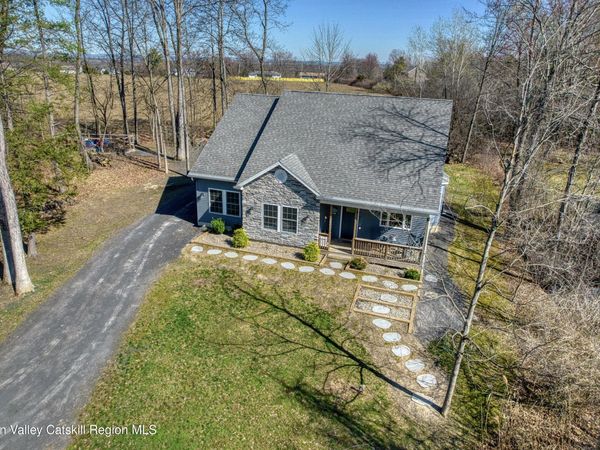 286 Sleepy Hollow Road, Athens, NY 12015