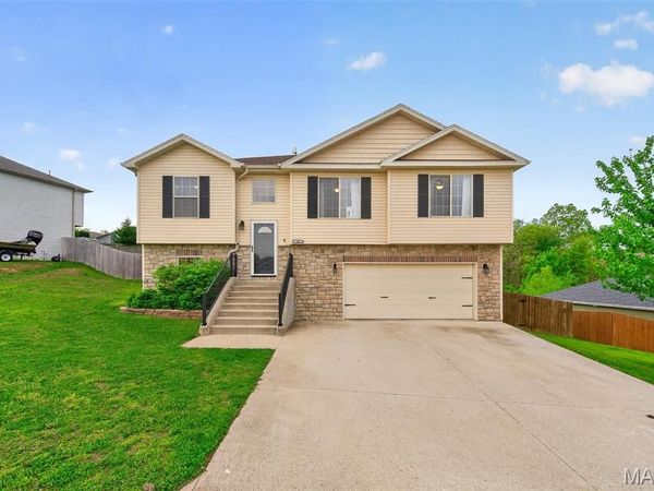 105 Sandstone Drive , St Robert, MO 65584