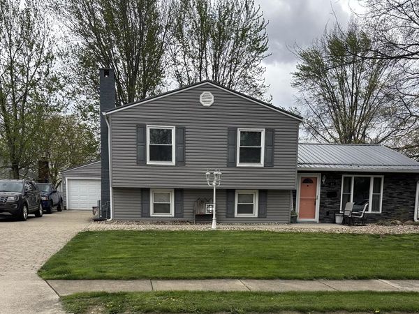 40 Crestwood Drive, Willard, OH 44890