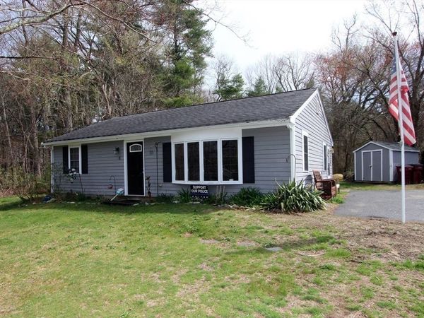 8 Carmel Street, Middleboro, MA 02346