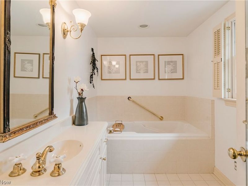 2624 Dunkeith Drive NW, Canton, OH 44708 Photo 32