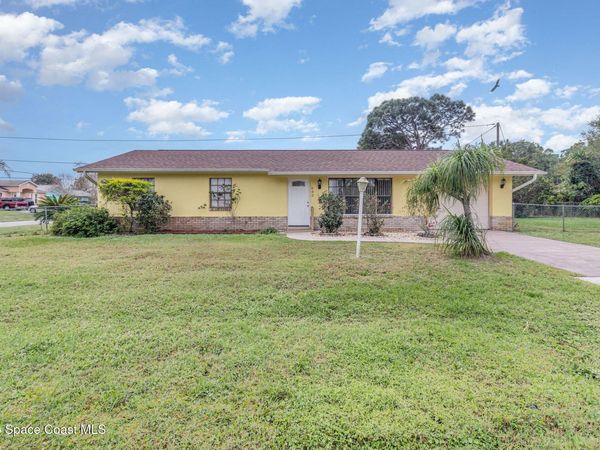 660 Grandeur Street SE , Palm Bay, FL 32909