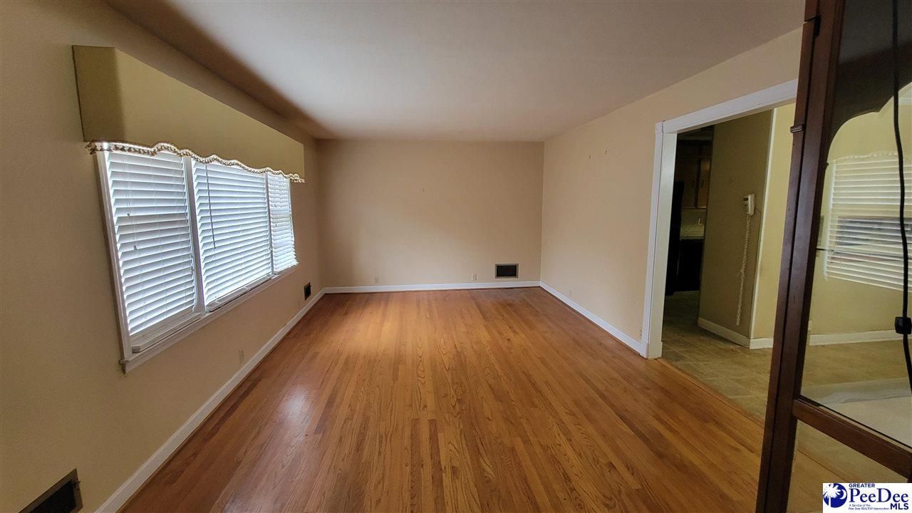 2400 S Robeson Ave Photo 10