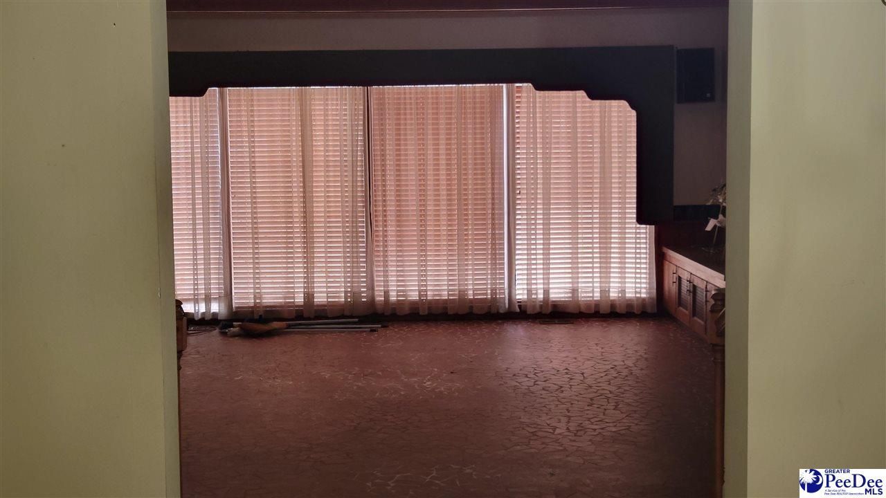 2400 S Robeson Ave Photo 16