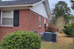 2400 S Robeson Ave photo 4