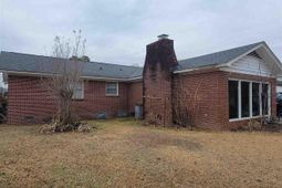 2400 S Robeson Ave photo 4