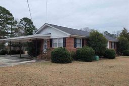 2400 S Robeson Ave photo 4