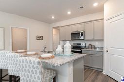 233 Bluff View Lane photo 4