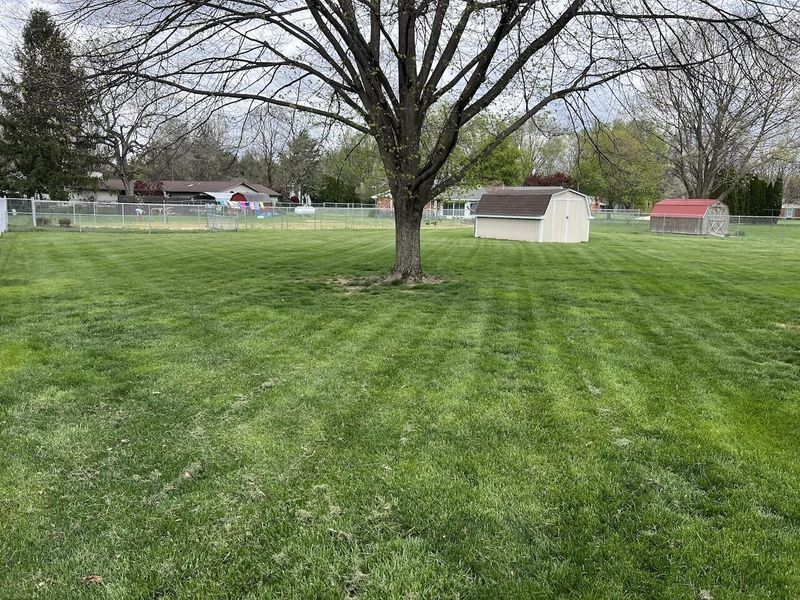 9480 N Country Club Road, Piqua, OH 45356 Photo 6