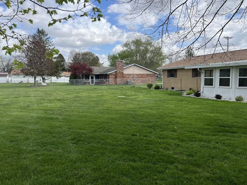 9480 N Country Club Road, Piqua, OH 45356 Photo 8