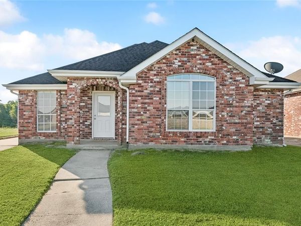 3309 ST MARIE Drive , Meraux, LA 70075
