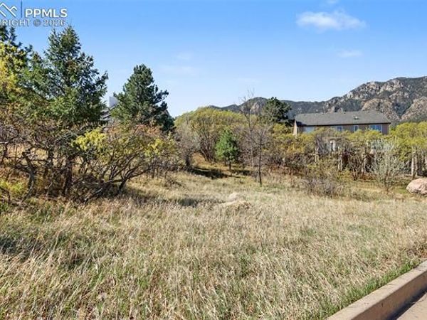 135 Chantrey Court, Colorado Springs, CO 80906