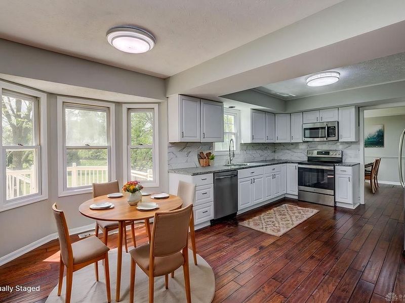 7497 Rolling Meadows Drive, West Chester Township, OH 45069 Photo 13