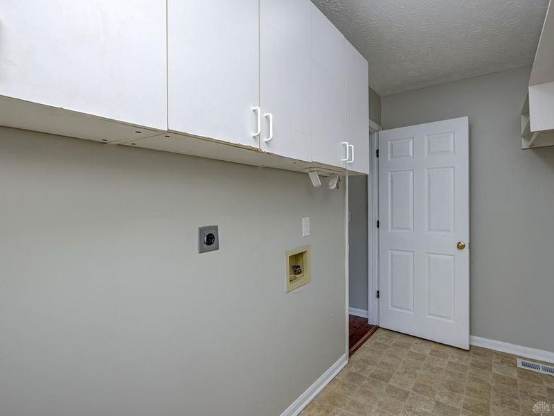 7497 Rolling Meadows Drive, West Chester Township, OH 45069 Photo 24