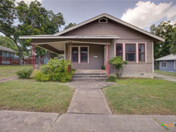 262 Clemens Avenue, New Braunfels, TX 78130