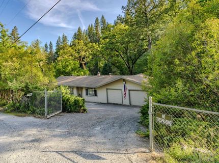 8792 Hidden Valley Rd, Mountain Ranch, CA 95246 Photo