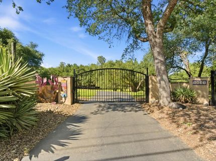 9655 Horseshoe Bar Rd, Loomis, CA 95650 Photo