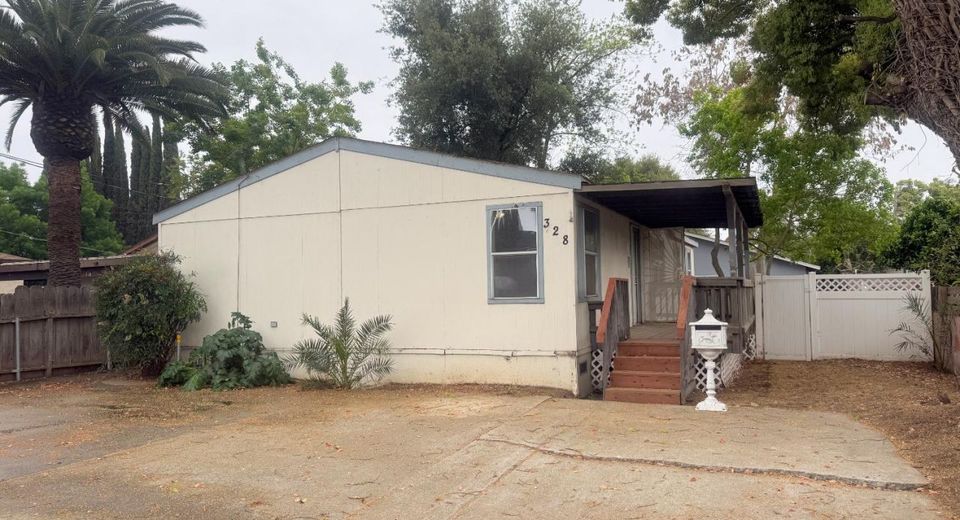 328 N 3rd Ave, Oakdale, CA 95361 Photo