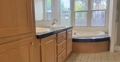 328 N 3rd Ave, Oakdale, CA 95361 Photo