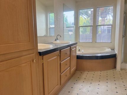 328 N 3rd Ave, Oakdale, CA 95361 Photo