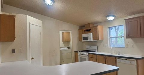 328 N 3rd Ave, Oakdale, CA 95361 Photo