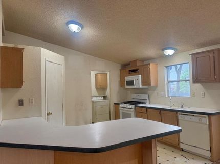 328 N 3rd Ave, Oakdale, CA 95361 Photo