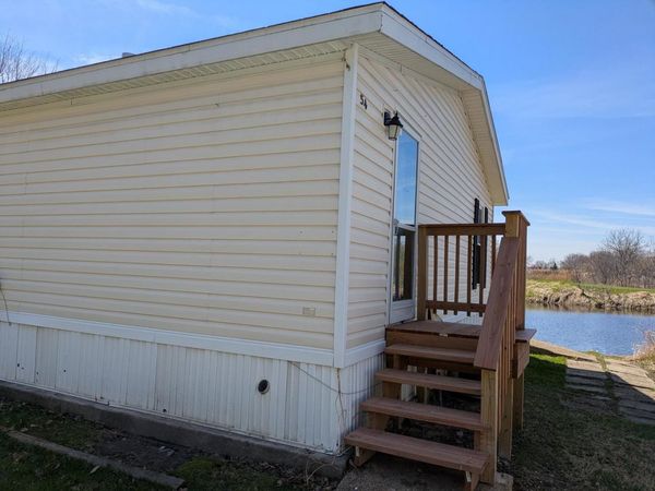 54 Beacon Bay, Lakemoor, IL 60050