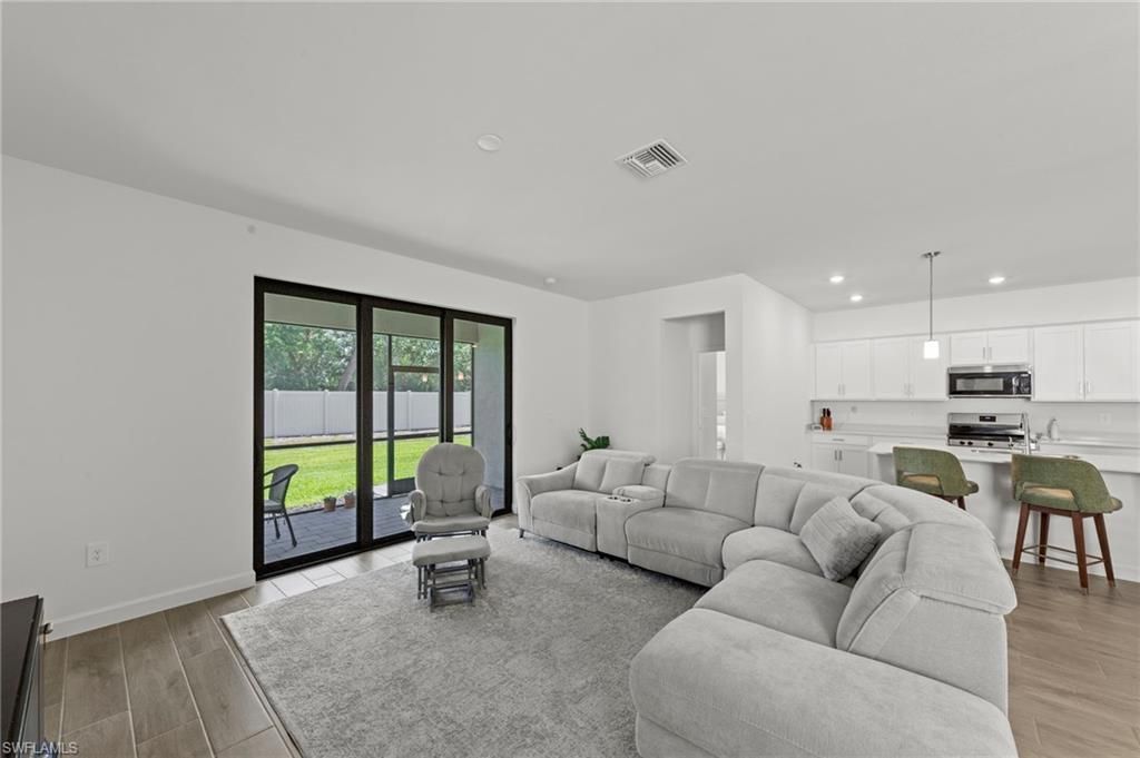 10542 Timber Creek Dr, Fort Myers, FL 33913 Photo
