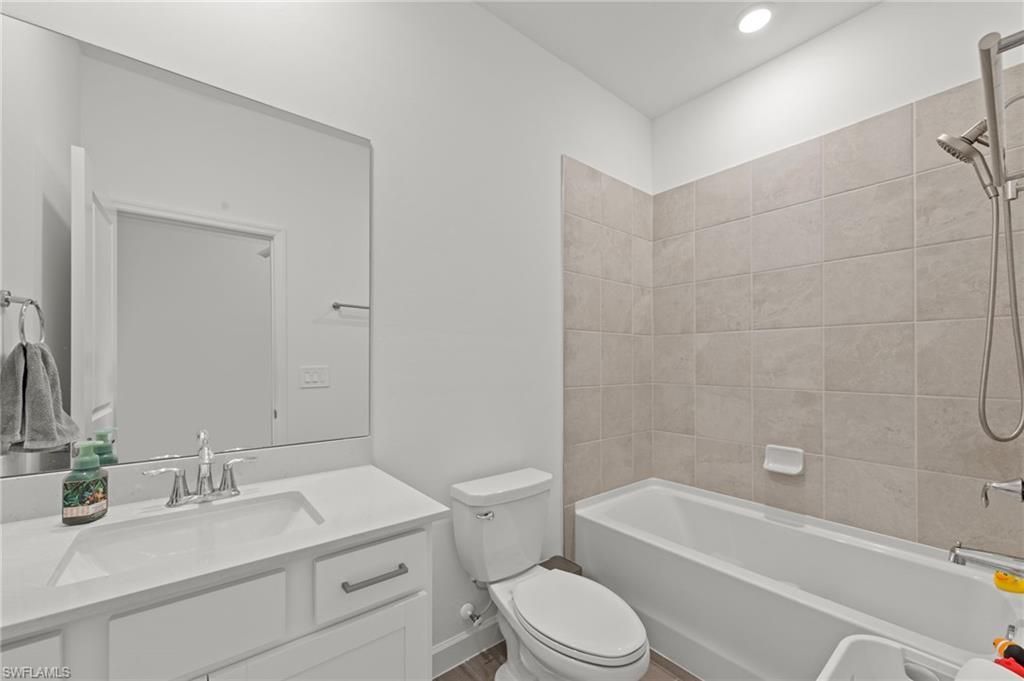 10542 Timber Creek Dr, Fort Myers, FL 33913 Photo