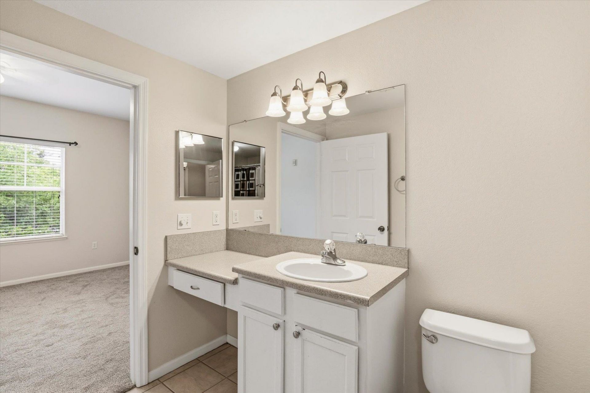 2801 Chancellorsville Drive, Unit 718, Tallahassee, FL 32312 Photo