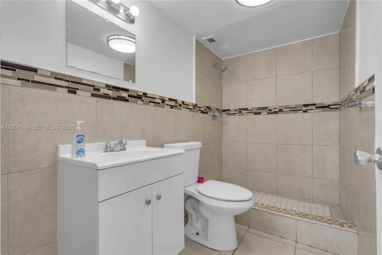 9143 SW 77th Ave , Unit B710, Miami, FL 33156 Photo