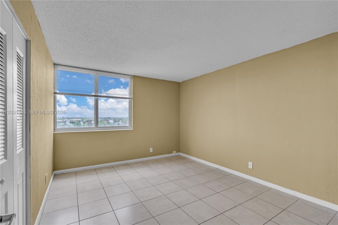 9143 SW 77th Ave , Unit B802, Miami, FL 33156 Photo