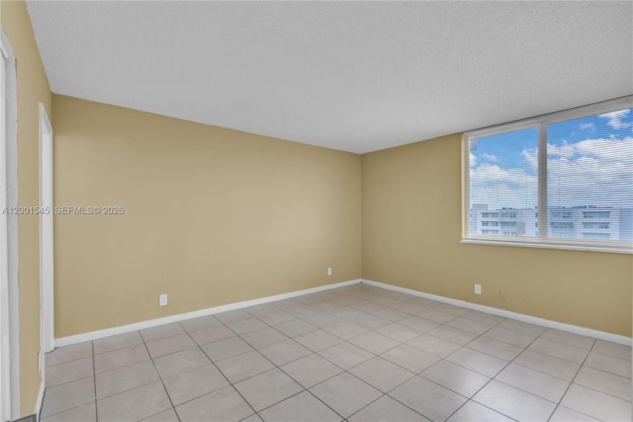 9143 SW 77th Ave , Unit B802, Miami, FL 33156 Photo