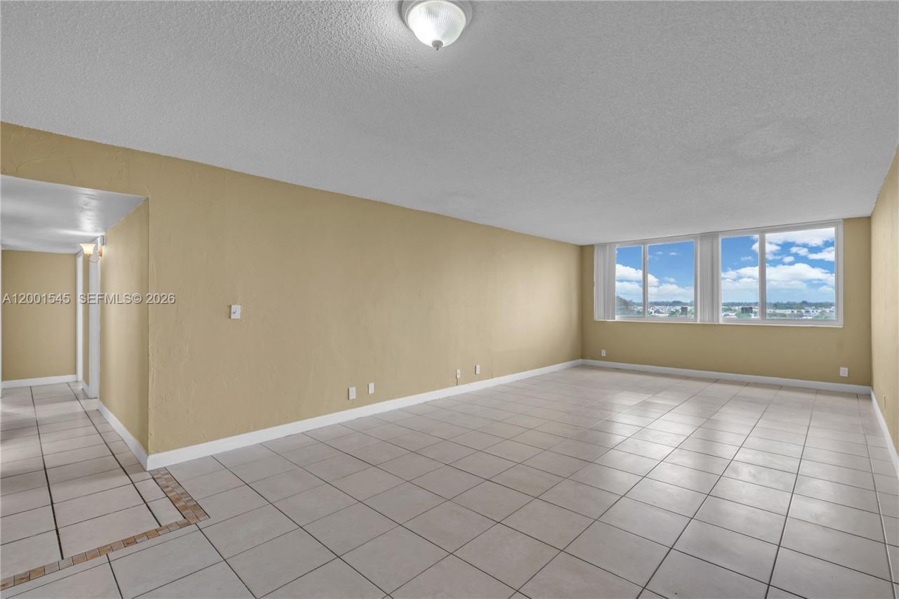 9143 SW 77th Ave , Unit B802, Miami, FL 33156 Photo