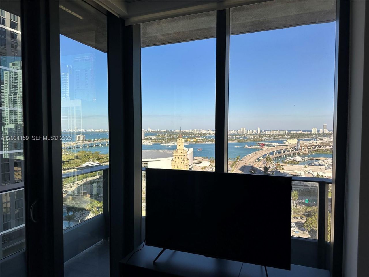 121 NE 5, Unit 2712, Miami, FL 33132 Photo