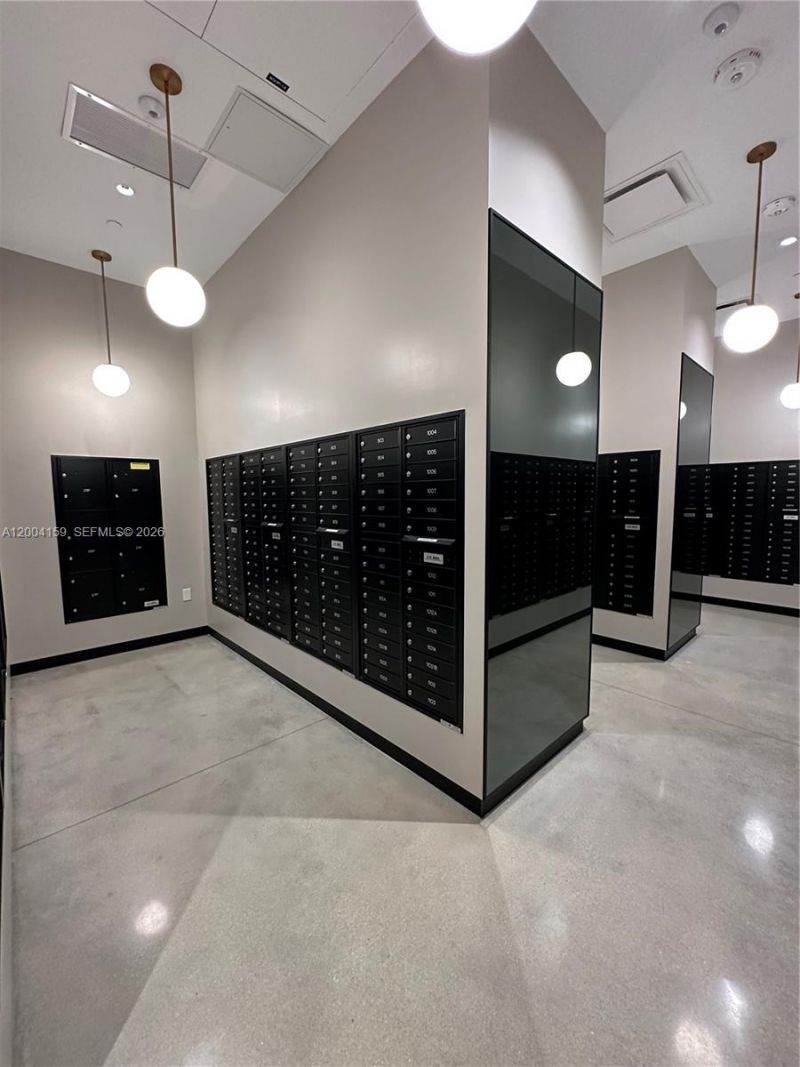121 NE 5, Unit 2712, Miami, FL 33132 Photo