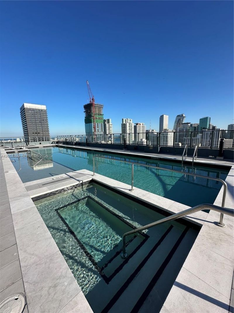 121 NE 5, Unit 2712, Miami, FL 33132 Photo