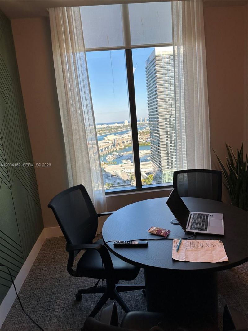 121 NE 5, Unit 2712, Miami, FL 33132 Photo