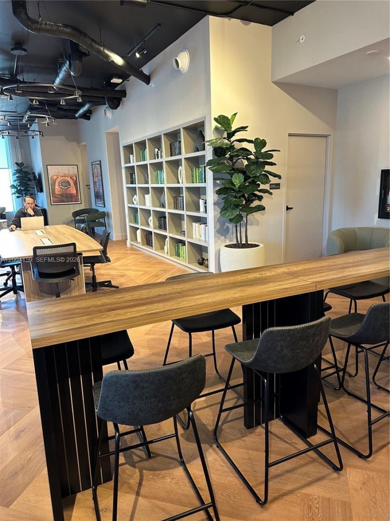 121 NE 5, Unit 2712, Miami, FL 33132 Photo