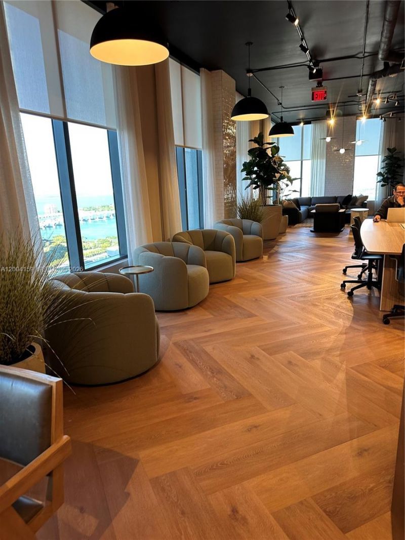 121 NE 5, Unit 2712, Miami, FL 33132 Photo