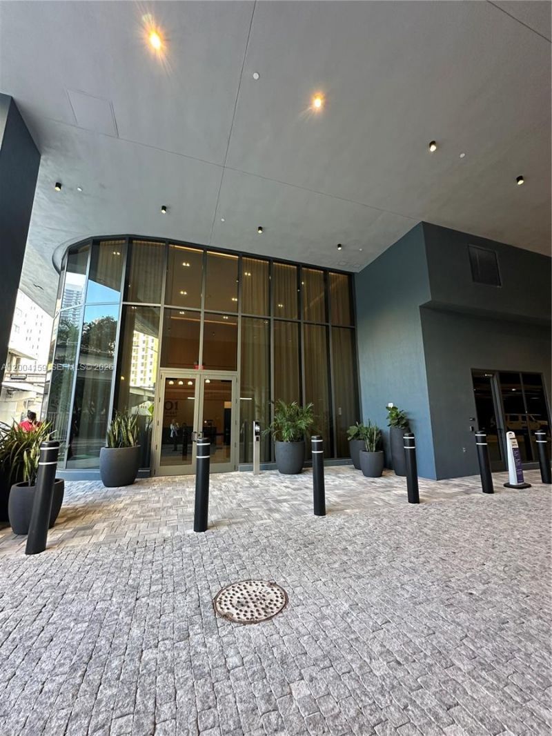 121 NE 5, Unit 2712, Miami, FL 33132 Photo