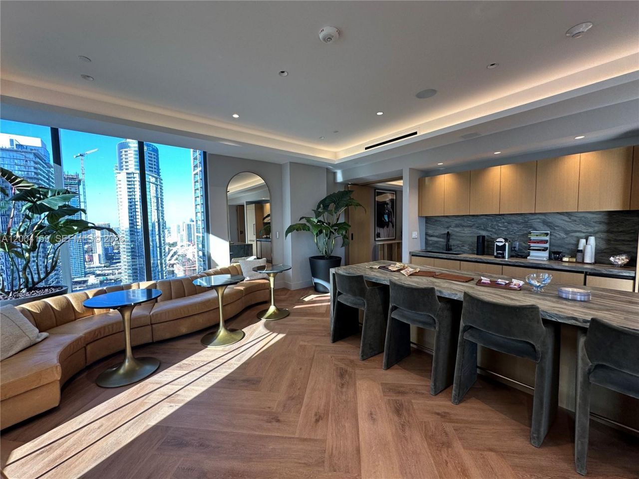 121 NE 5, Unit 2712, Miami, FL 33132 Photo