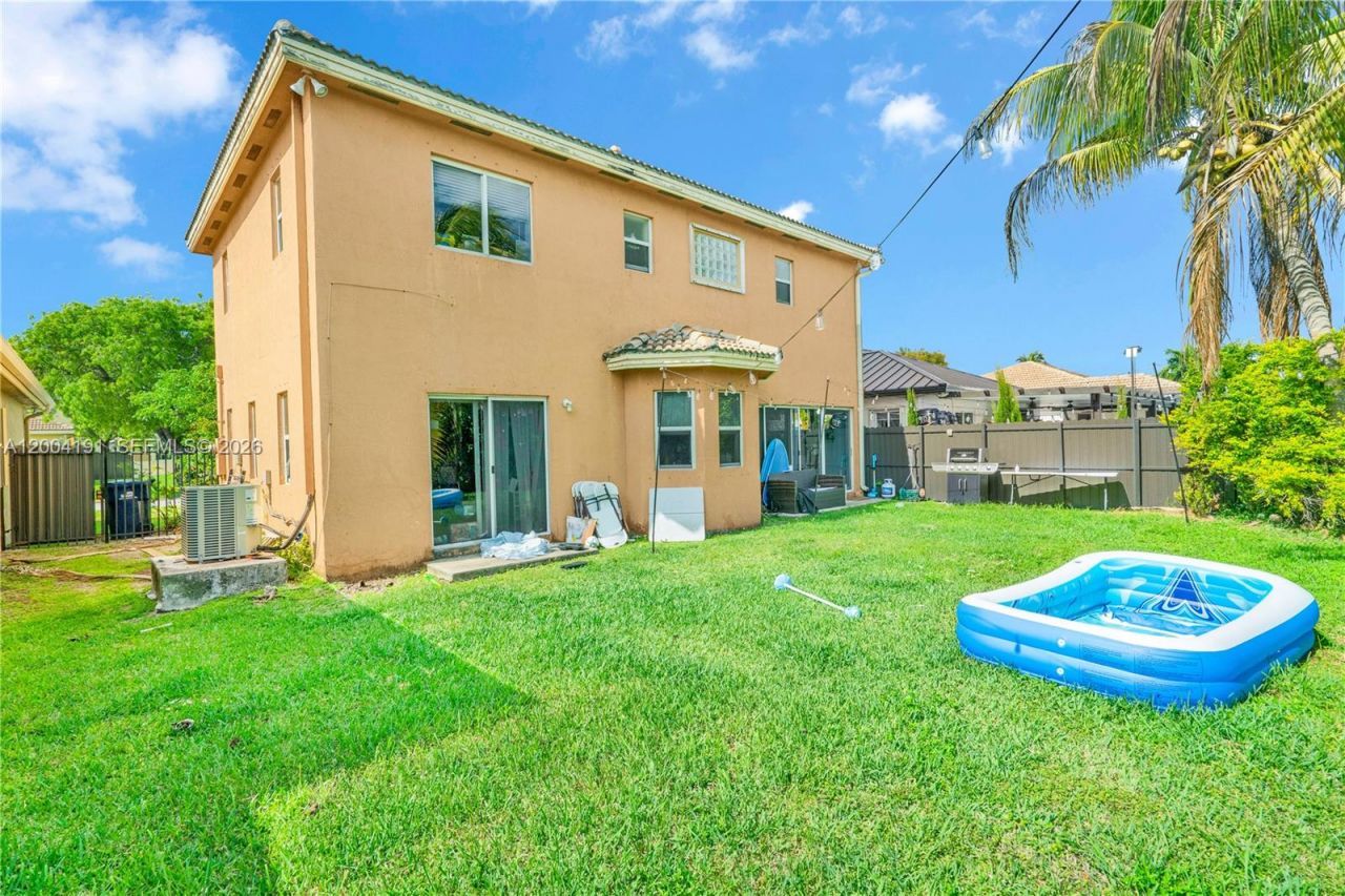 9031 SW 208th Ter, Cutler Bay, FL 33189 Photo