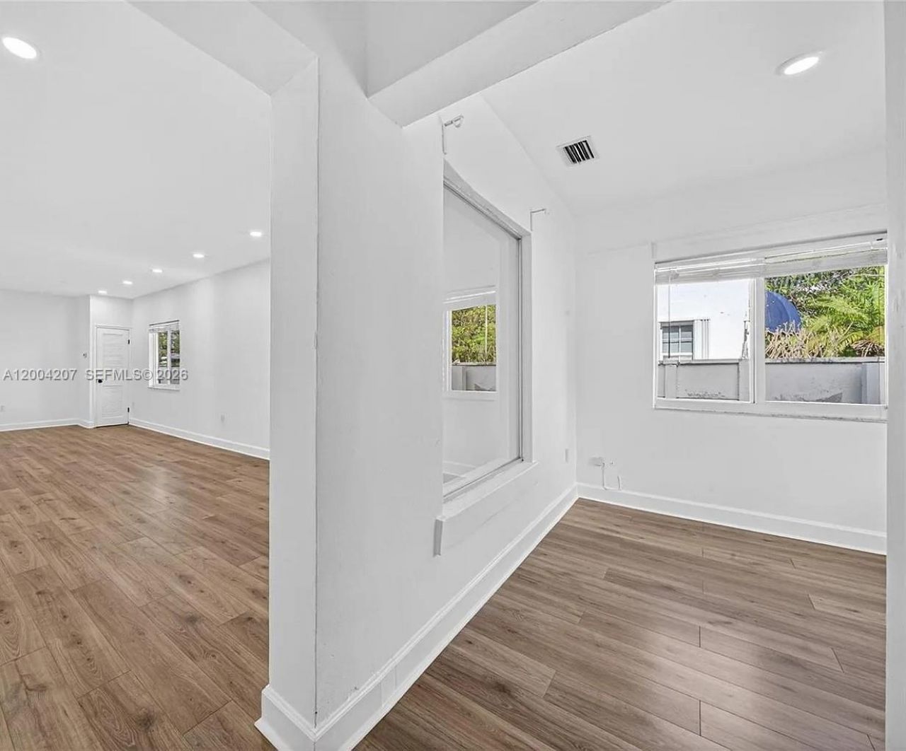 426 SW 26th Rd, Miami, FL 33129 Photo