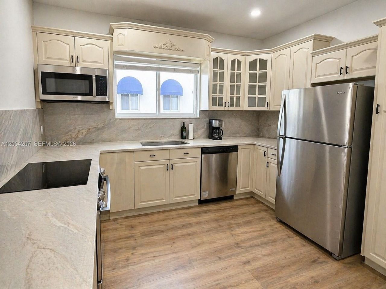 426 SW 26th Rd, Miami, FL 33129 Photo