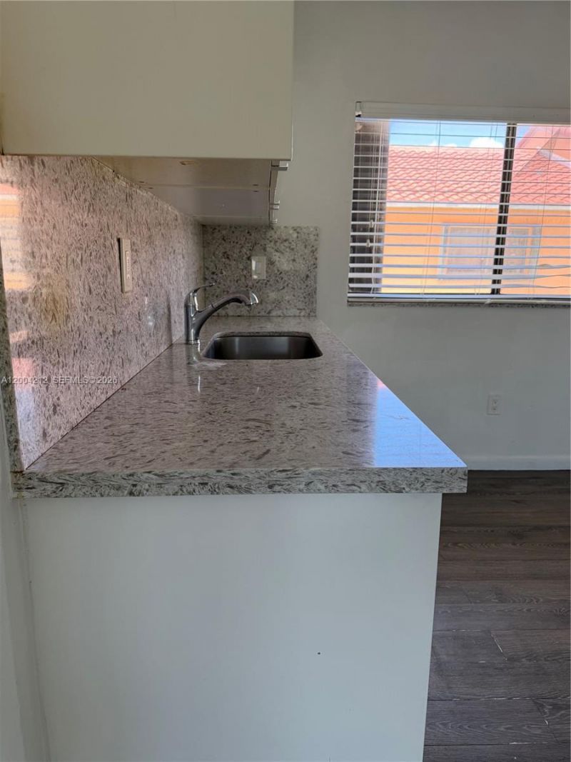 6370 W 27th Ct, Unit 38, Hialeah, FL 33016 Photo